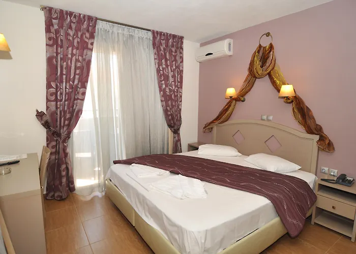 Отель Thalassies