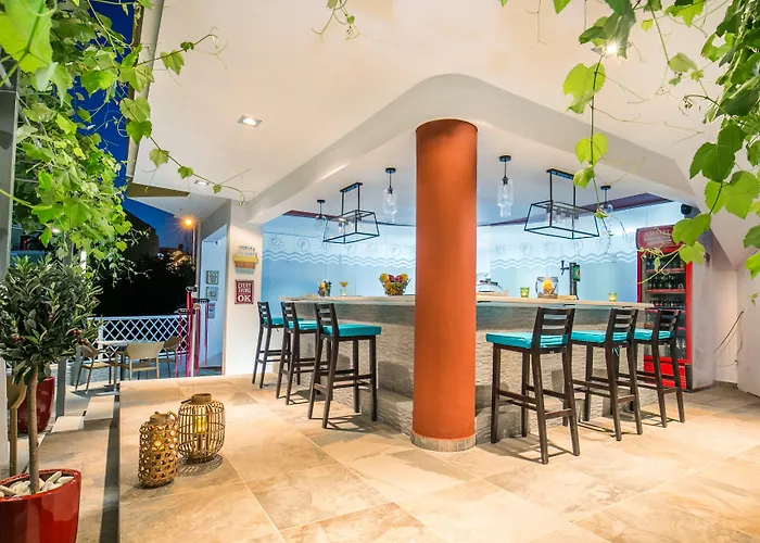 Отель Thalassies